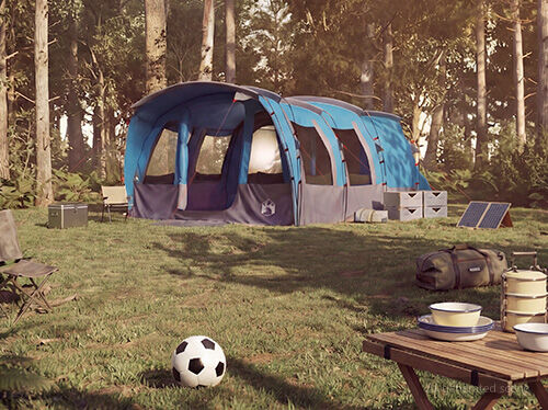 Ruime blauwe familietent opgezet buiten met meerdere secties, ontworpen voor comfortabel kamperen in groepsverband.