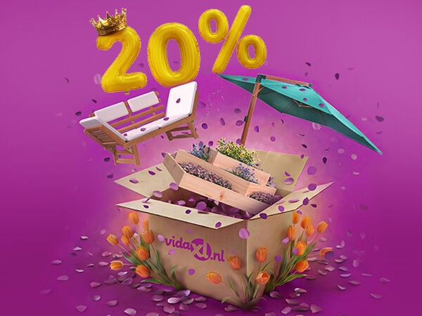 Geopende vidaXL-doos met een plantenbak, parasol en bank die eruit springen, omringd door tulpen en paarse bloemblaadjes. Gele ballonnen tonen een korting van 20% met een koningskroon erbovenop. Klik om de producten in de aanbieding te bekijken.
