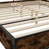 vidaXL Bedframe bewerkt hout metaal gerookt eikenkleurig 200x200 cm