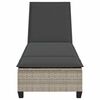 vidaXL Ligstoel met kussens lichtgrijs 55x200x25,5cm polyrotan