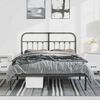 vidaXL Bedframe met hoofdbord metaal zwart 135x190 cm