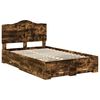 vidaXL Bedframe met hoofdeinde Gerookt eiken 135 x 190 cm Bewerkt hout