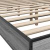 vidaXL Bedframe bewerkt hout metaal grijs sonoma eiken 140x200 cm