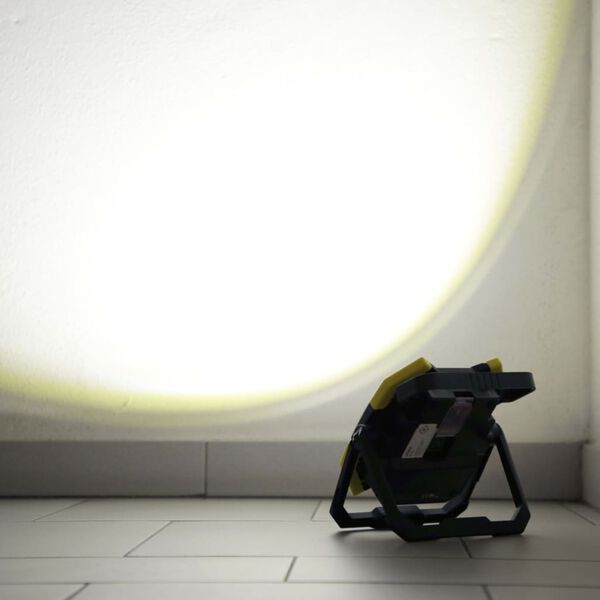 Kerbl Accuspotlight mobiel LED WorkFire Pro 30 W