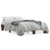 vidaXL Bedframe bewerkt hout metaal bruin eikenkleur 135x190 cm