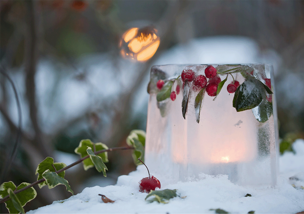 Beautiful candle jars for winter decoration outdoors